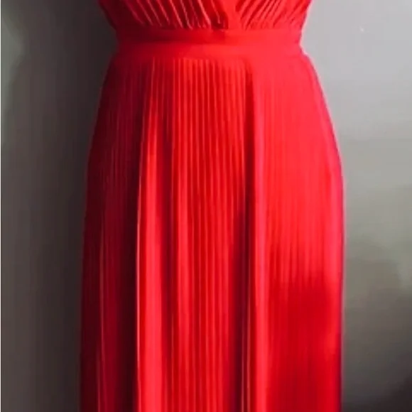 Rare Find Tracy Reese Pleated Red Dress - Picture 3 of 6